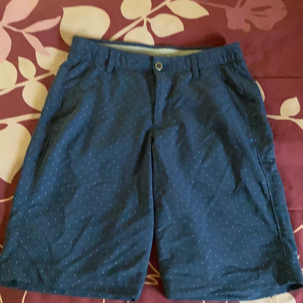 UNDER ARMOUR
